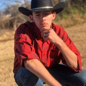 Meet your Posher, Jade